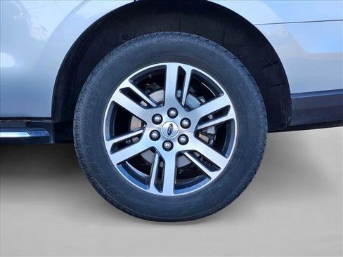 Used 2023 Ford Expedition Limited image 27