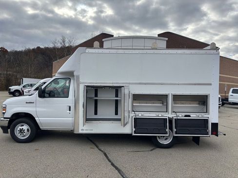 New 2026 Ford E-350 and Econoline 350 Super Duty w/ Power Equipment Group RWD image 29