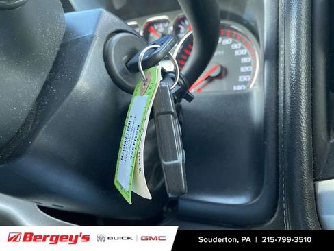 Used 2016 GMC Sierra 1500 SLE w/ SLE Value Package image 19