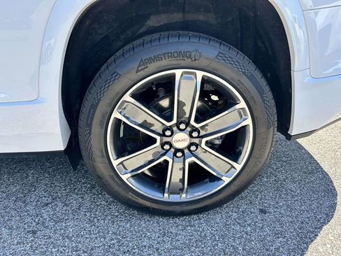 Used 2019 GMC Acadia Denali w/ Technology Package FWD image 7