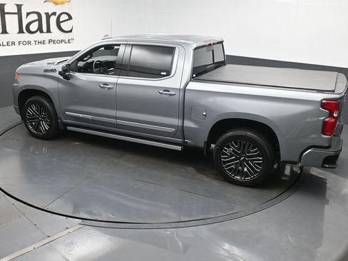 Used 2026 Chevrolet Silverado 1500 High Country AWD/4WD image 42