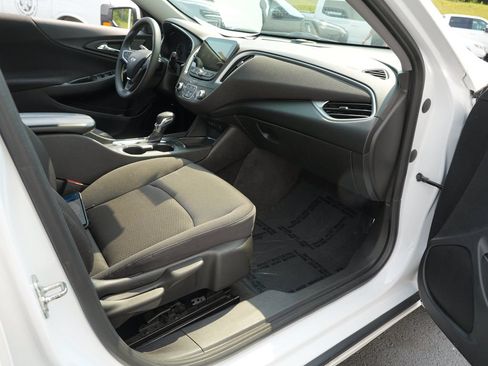 Used 2023 Chevrolet Malibu LT FWD image 27