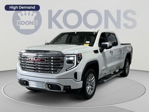 Used 2023 GMC Sierra 1500 Denali w/ Technology Package AWD/4WD image 1