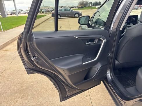 Used 2024 Toyota RAV4 XLE FWD image 16