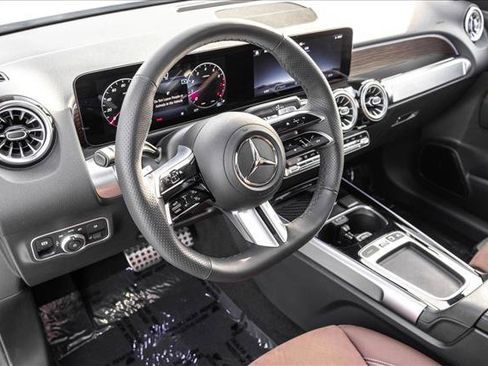 Certified 2026 Mercedes-Benz GLB 250 4MATIC image 10