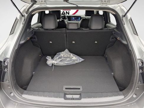 New 2026 Nissan Kicks SR w/ Cold Weather Package FWD image 31