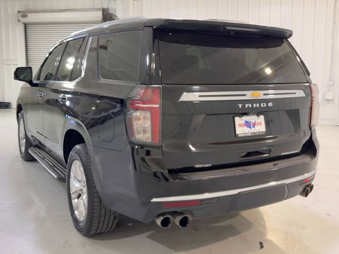 Used 2021 Chevrolet Tahoe Premier w/ Premium Package image 8
