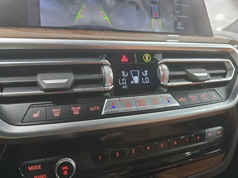 Certified 2024 BMW X3 sDrive30i w/ Convenience Package RWD image 16
