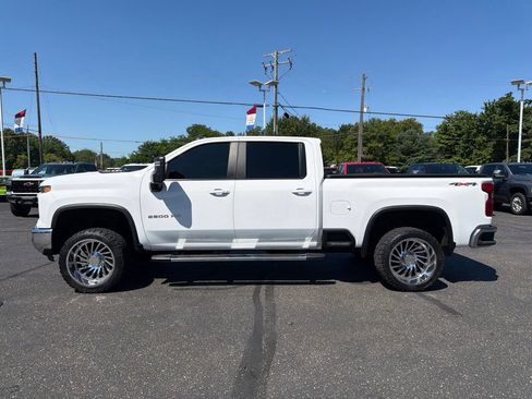 Used 2024 Chevrolet Silverado 2500 LT w/ Snow Plow Prep/Camper Package AWD/4WD image 30