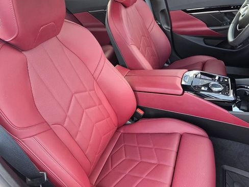 Certified 2025 BMW 530i RWD image 29