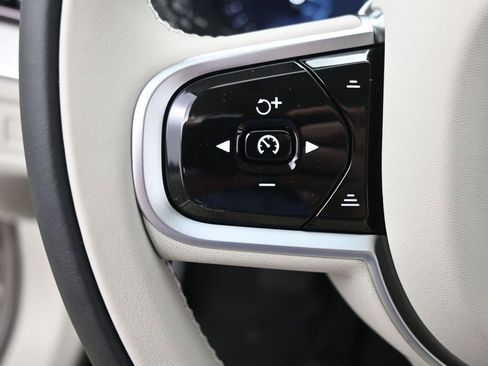 New 2026 Volvo XC60 B5 Ultra w/ Protection Package Premier image 18