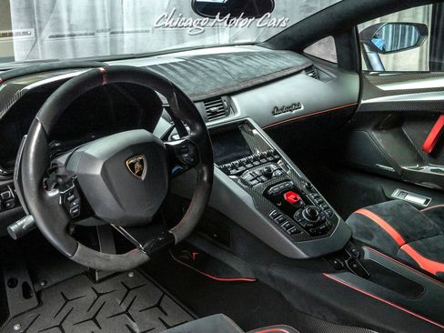 Used 2017 Lamborghini Aventador LP 750-4 Superveloce image 16