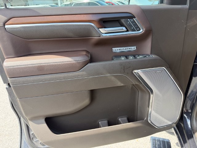 Used 2024 GMC Sierra 1500 Denali AWD/4WD image 11