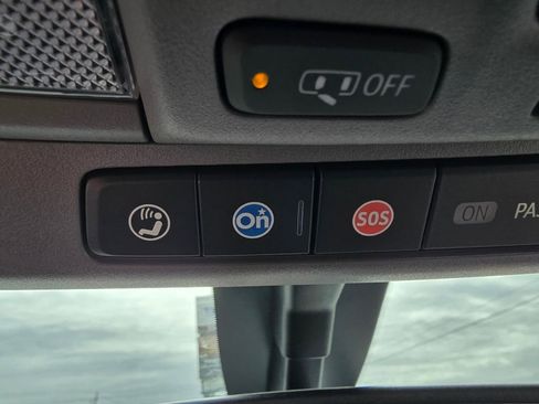 Used 2022 Chevrolet Silverado 2500 LTZ w/ LTZ Texas Edition image 24