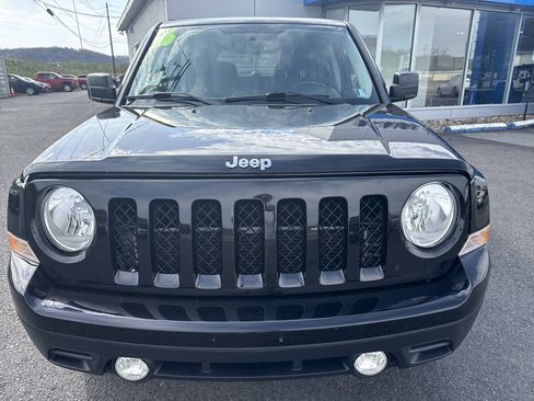Used 2016 Jeep Patriot Latitude image 8