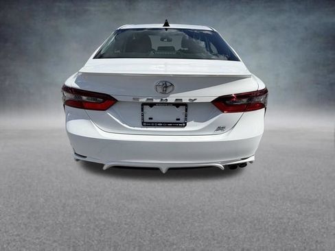 Used 2023 Toyota Camry SE w/ Cold Weather Package AWD/4WD image 4
