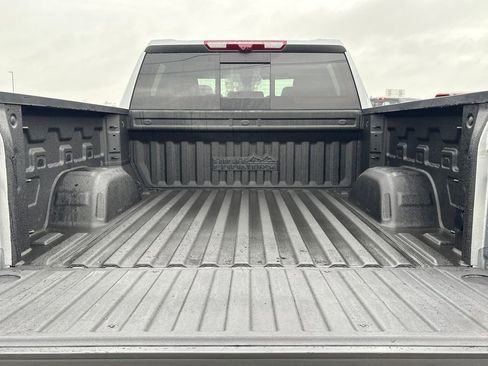 Used 2023 Chevrolet Silverado 1500 High Country w/ High Country Premium Package image 28