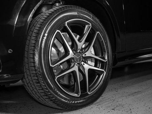 New 2026 Mercedes-Benz GLE 53 AMG 4MATIC Coupe image 32