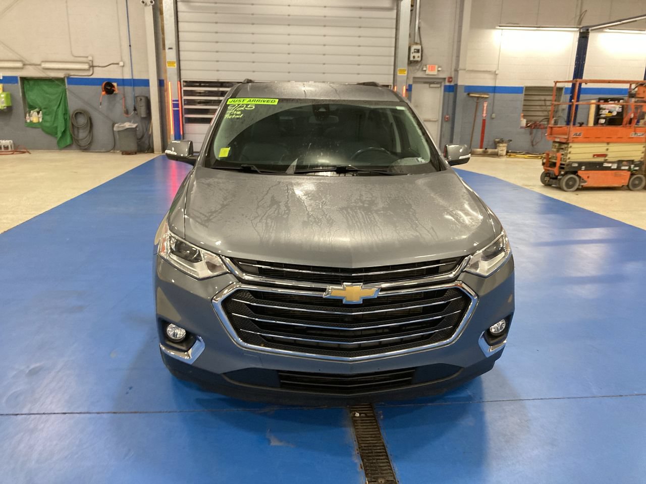 Used 2021 Chevrolet Traverse LT w/ LPO, Floor Liner Package AWD/4WD image 2