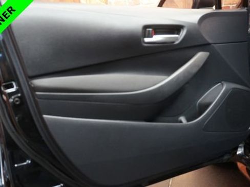 Used 2020 Toyota Corolla LE image 28