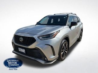 Used 2021 Toyota Highlander XSE video 2