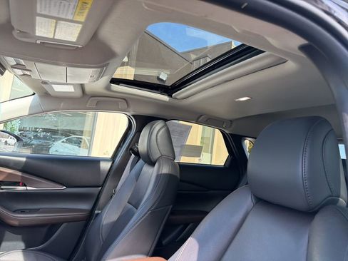 Used 2023 MAZDA CX-30 AWD 2.5 S w/ Premium Package image 12