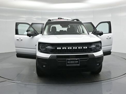 Used 2025 Ford Bronco Sport Outer Banks w/ Outer Banks Tech Package+ AWD/4WD image 33