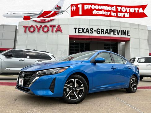 Used 2025 Nissan Sentra SV image 1