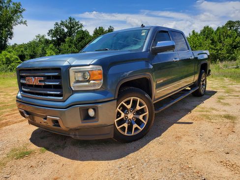 Used 2014 GMC Sierra 1500 SLE w/ All-Terrain Package AWD/4WD image 2