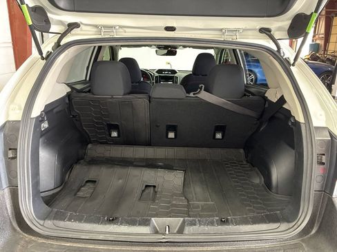 Used 2018 Subaru Crosstrek 2.0i Premium AWD/4WD image 18