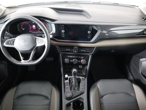 Used 2022 Volkswagen Taos SEL w/ Panoramic Sunroof Package image 13