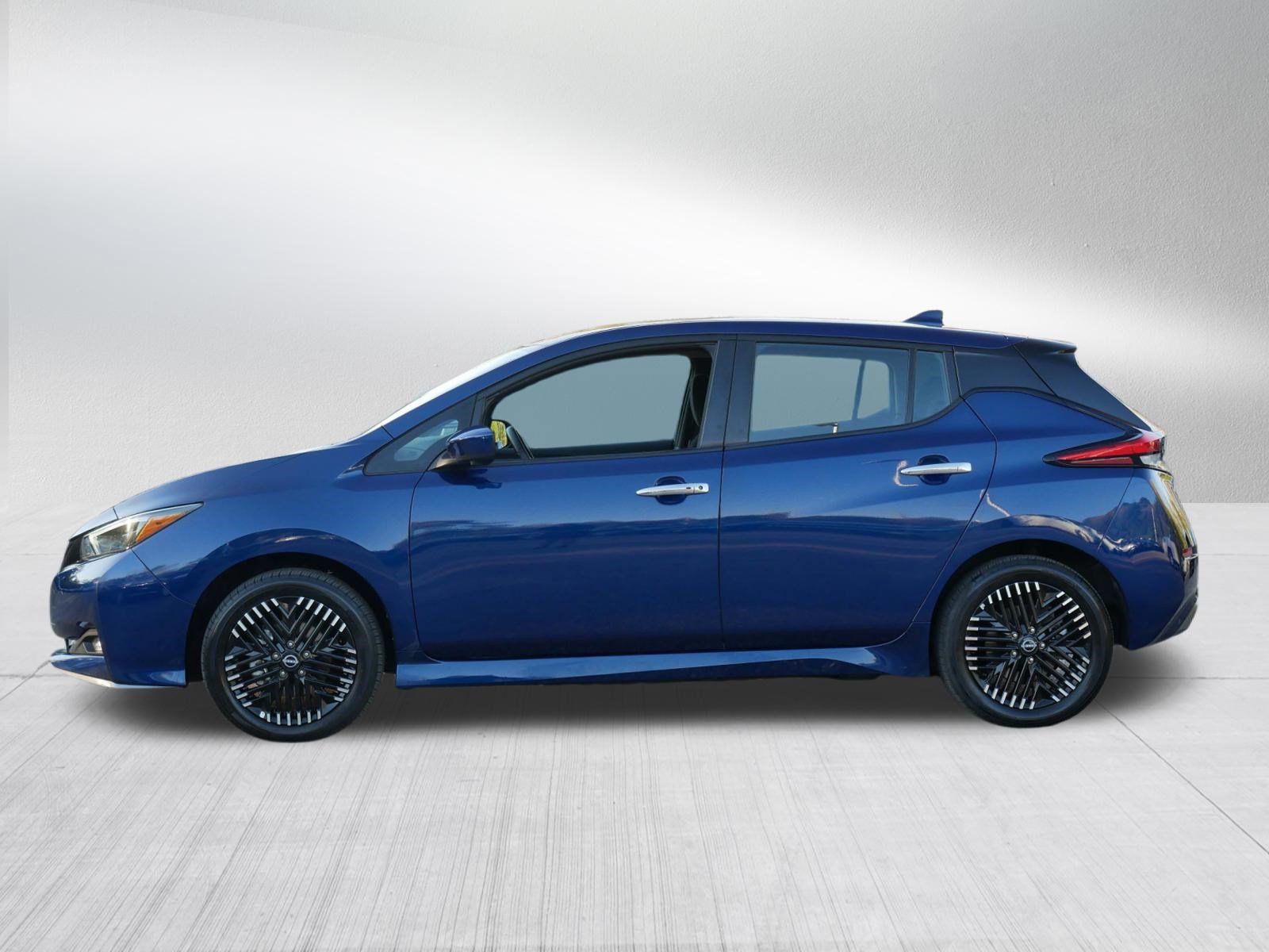 Certified 2025 Nissan Leaf SV Plus FWD image 4