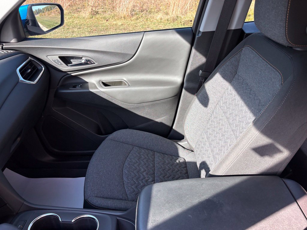 Used 2024 Chevrolet Equinox LT FWD image 17