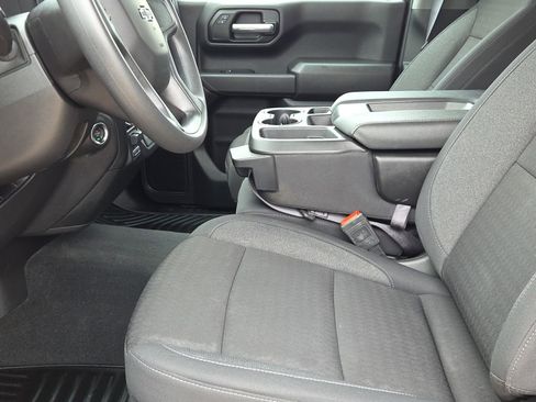 Used 2025 Chevrolet Silverado 1500 Custom Trail Boss w/ LPO, Dark Essentials Package AWD/4WD image 19
