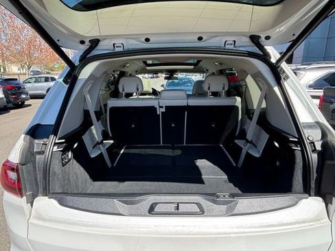 Used 2022 BMW X7 xDrive40i w/ Executive Package image 11