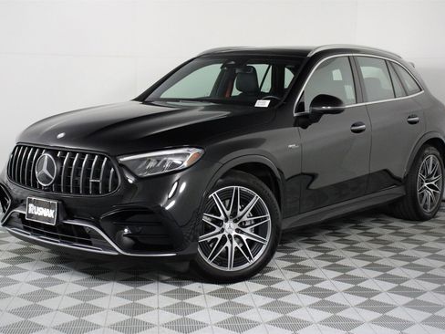 Used 2025 Mercedes-Benz GLC 43 AMG GLC 43 AMG image 3