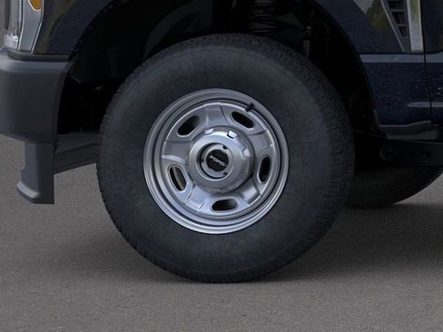 New 2026 Ford F250 XL w/ FX4 Off-Road Package image 19