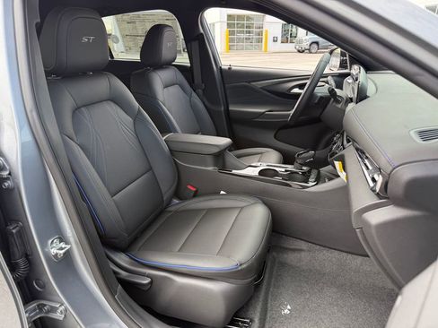 New 2026 Buick Envista Sport Touring w/ Convenience II Package FWD image 22