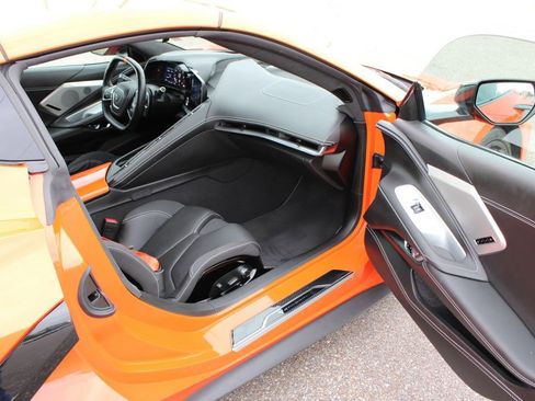 Used 2021 Chevrolet Corvette Stingray Premium Cpe w/ Z51 Performance Package RWD image 6