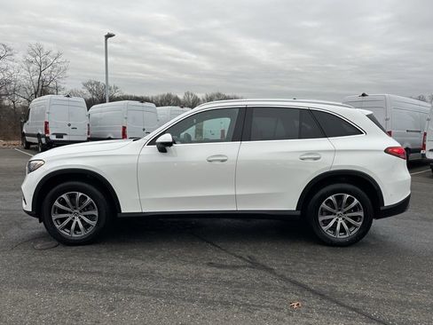 Used 2026 Mercedes-Benz GLC 300 GLC 300 image 4