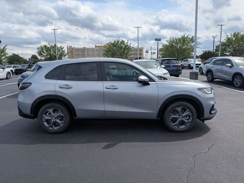 New 2026 Honda HR-V LX image 2