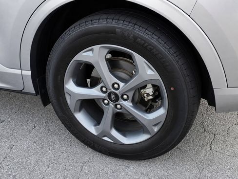 Used 2023 Ford Escape ST-Line FWD image 7