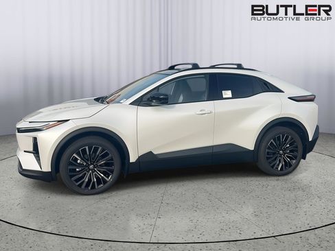 New 2026 Toyota C-HR AWD/4WD image 3