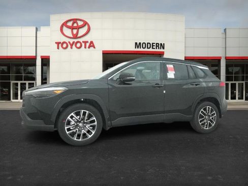 New 2026 Toyota Corolla Cross XLE image 7