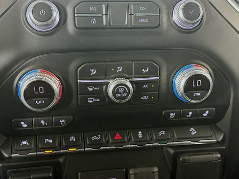Used 2019 GMC Sierra 1500 AT4 w/ AT4 Premium Package AWD/4WD image 24