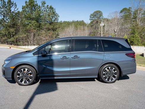 Used 2026 Honda Odyssey Elite image 5