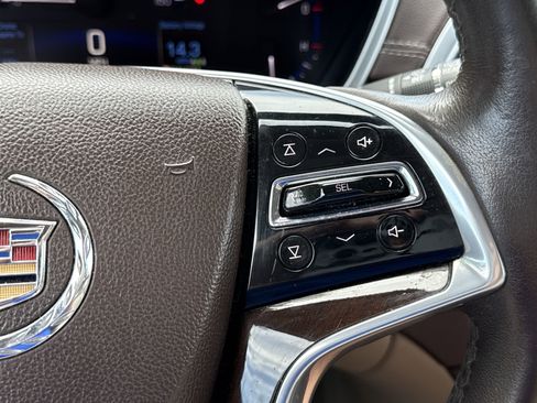 Used 2016 Cadillac SRX Luxury w/ Driver Awareness Package image 16