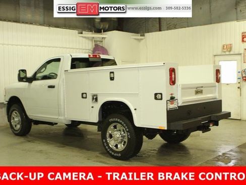 New 2024 RAM 2500 Tradesman w/ Chrome Appearance Group image 29