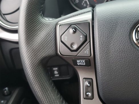 Certified 2023 Toyota Tacoma TRD Off-Road image 22