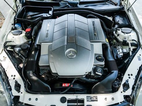 Used 2009 Mercedes-Benz SLK 55 AMG image 19
